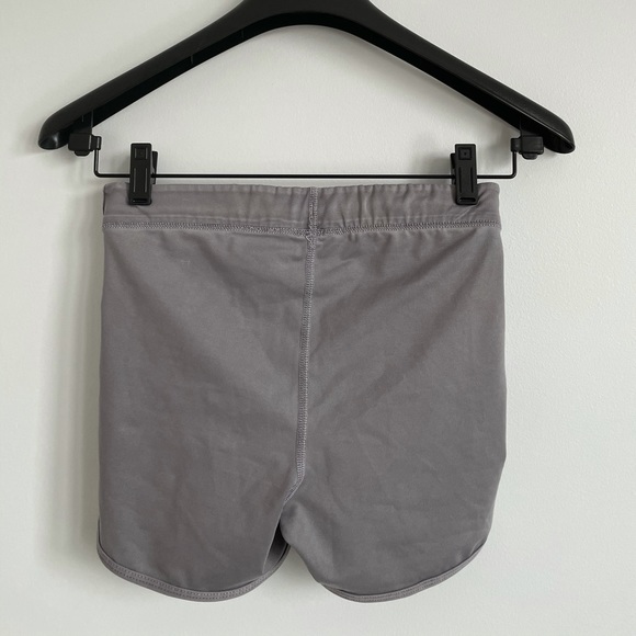 Nike shorts - Picture 2 of 2